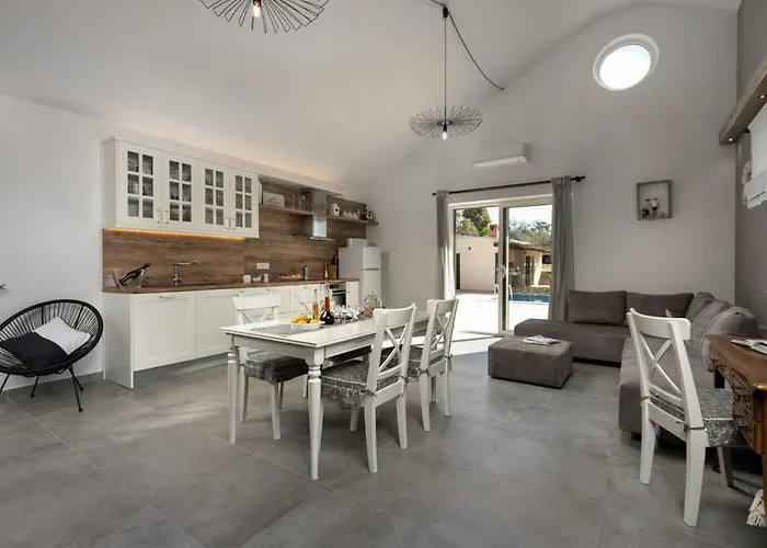 Oliveto Holiday home *