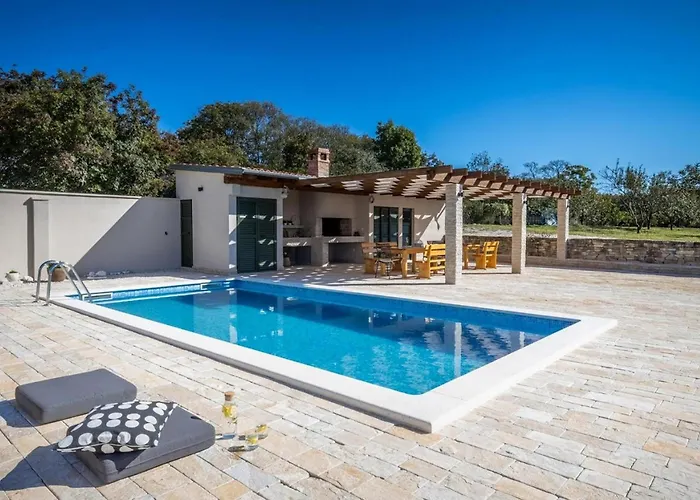 Oliveto Дом отдыха Smilcic