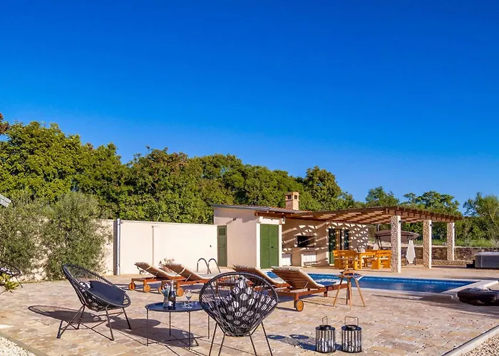 Oliveto בית נופש *